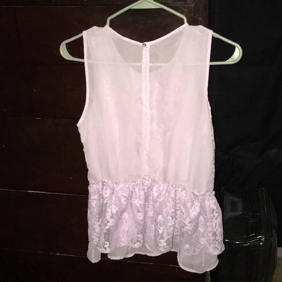 Lavender top - Picture 2 of 3